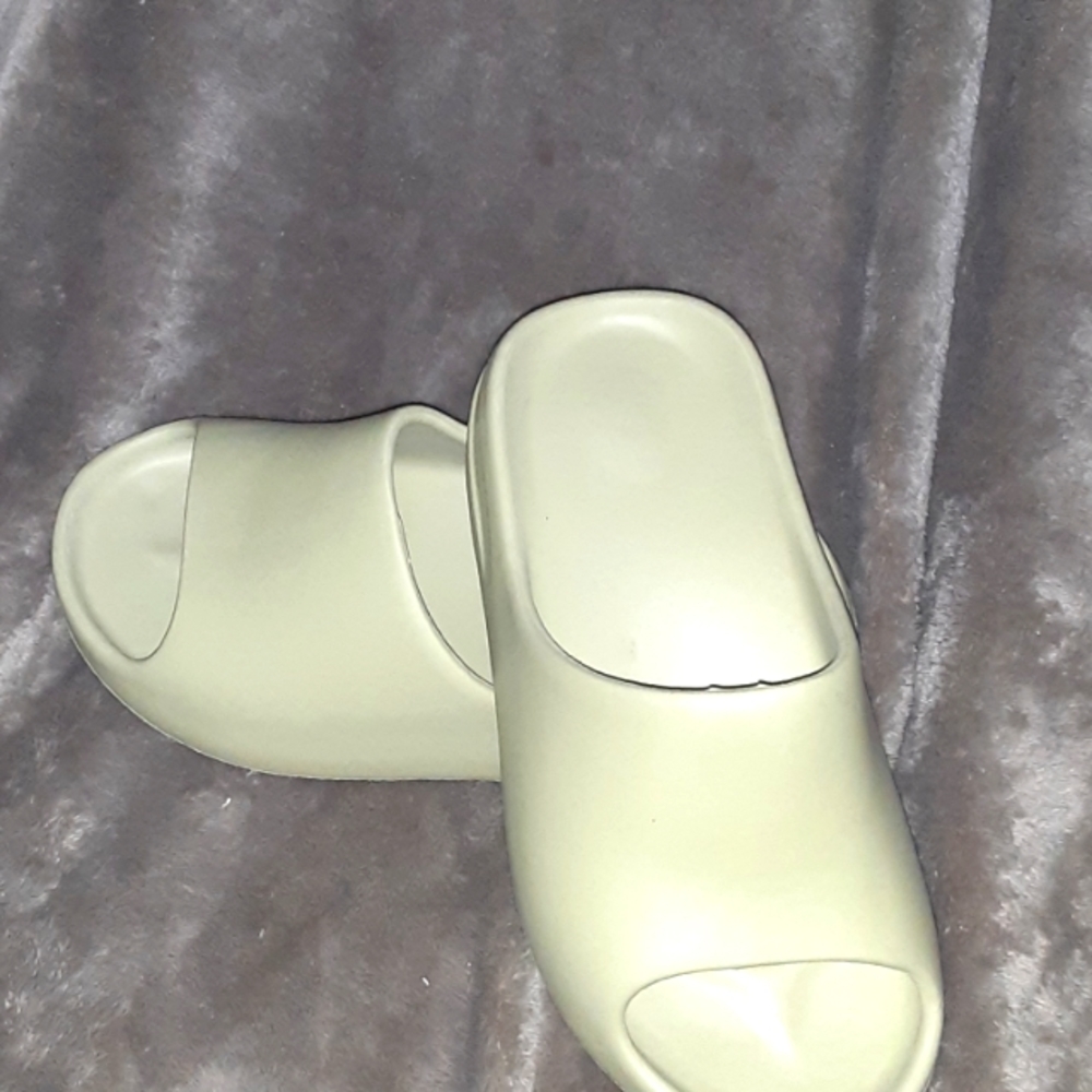 Sea Green foam sandals